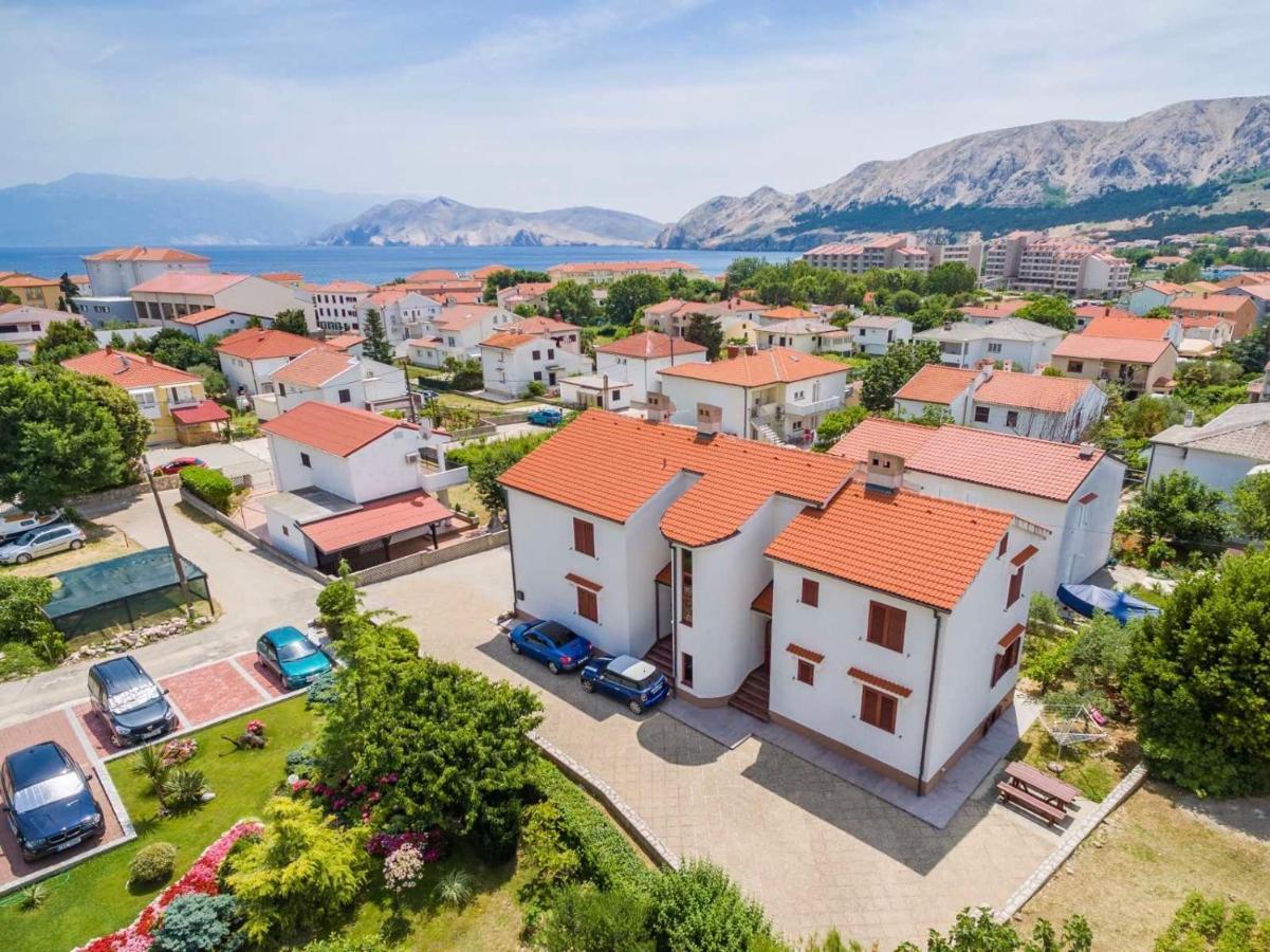 Zoro Apartment Baska  Bagian luar foto