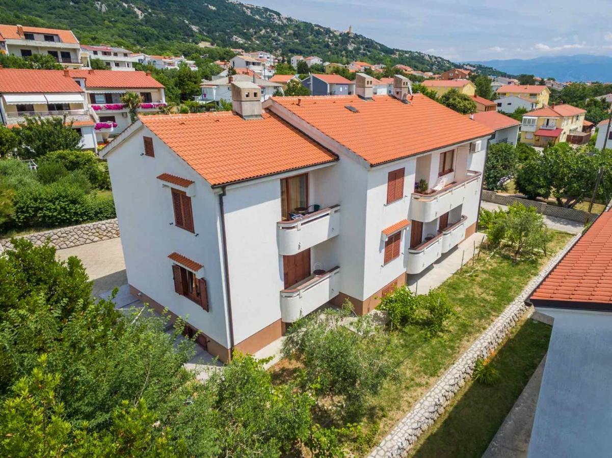 Zoro Apartment Baska  Bagian luar foto