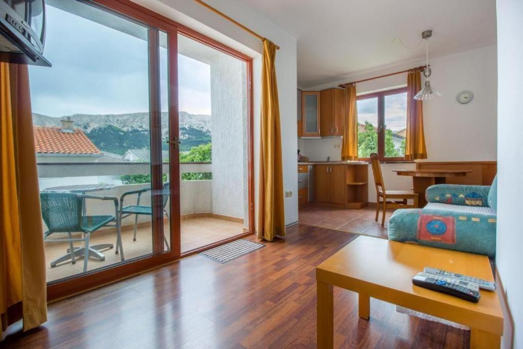 Zoro Apartment Baska  Bagian luar foto